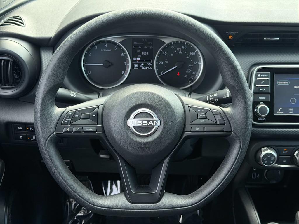 Thumbnail: 2023 Nissan Kicks - 12