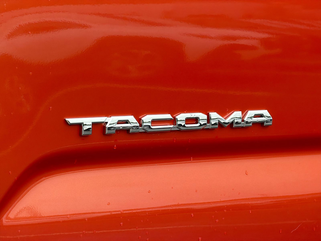 Thumbnail: 2016 Toyota Tacoma - 26