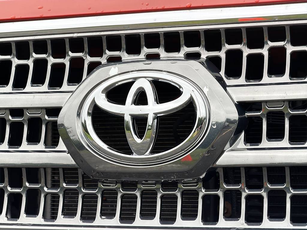 Thumbnail: 2016 Toyota Tacoma - 5