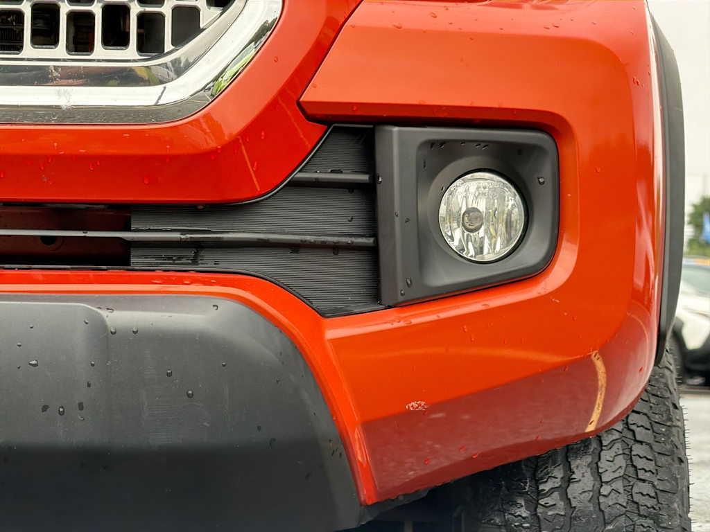 Thumbnail: 2016 Toyota Tacoma - 25