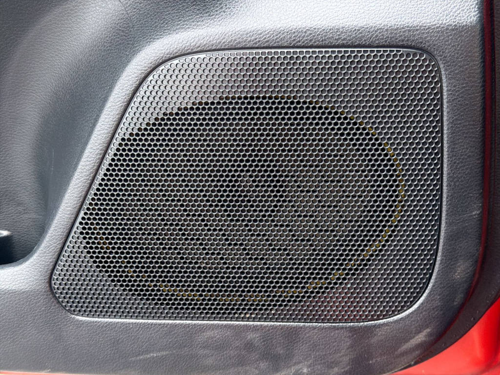 Thumbnail: 2016 Toyota Tacoma - 34