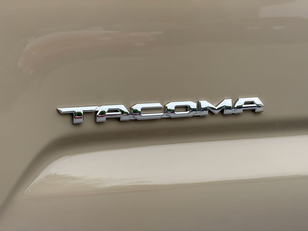 Thumbnail: 2019 Toyota Tacoma - 26