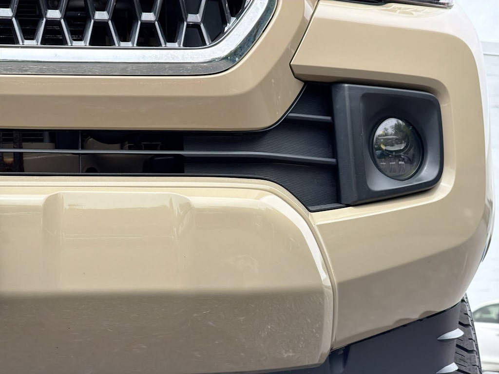 Thumbnail: 2019 Toyota Tacoma - 24