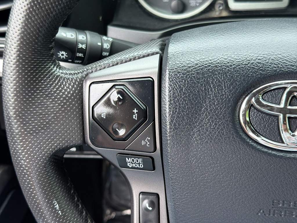 Thumbnail: 2019 Toyota Tacoma - 30