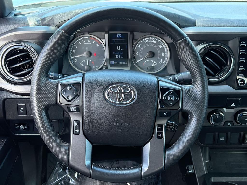 Thumbnail: 2021 Toyota Tacoma - 12