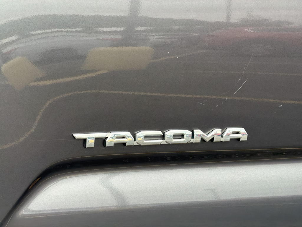 Thumbnail: 2021 Toyota Tacoma - 26