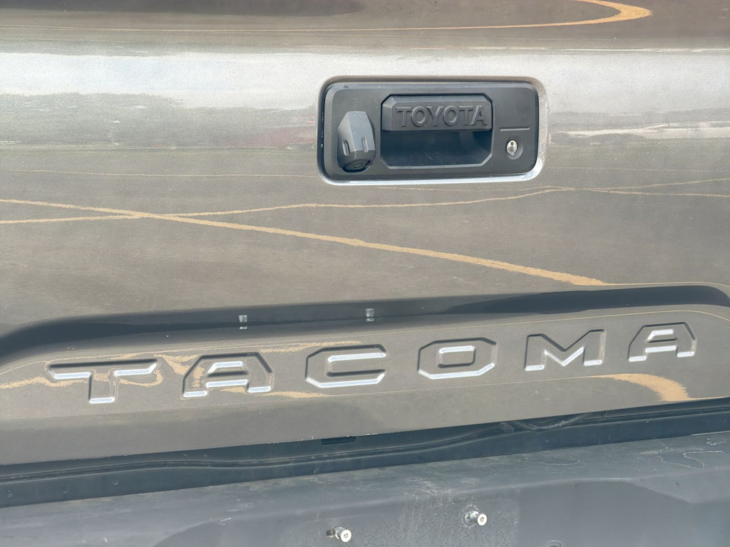Thumbnail: 2021 Toyota Tacoma - 26