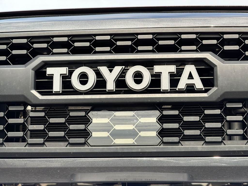 Thumbnail: 2021 Toyota Tacoma - 25