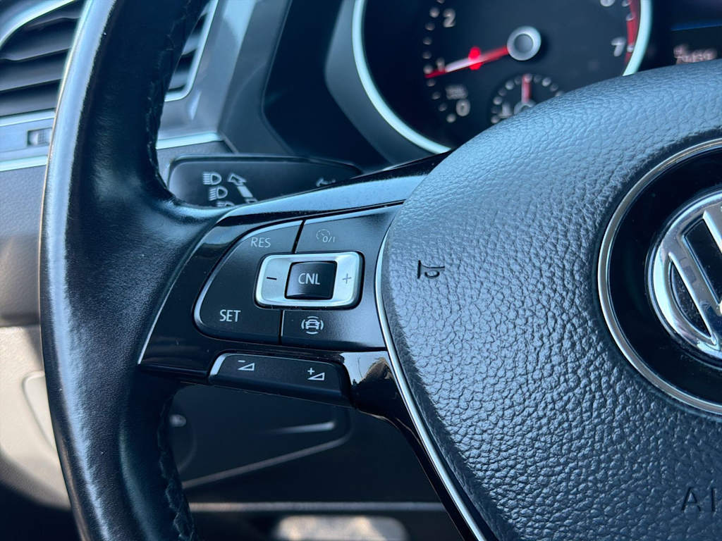 Thumbnail: 2019 Volkswagen Tiguan - 30