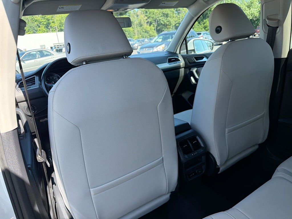 Thumbnail: 2019 Volkswagen Tiguan - 11