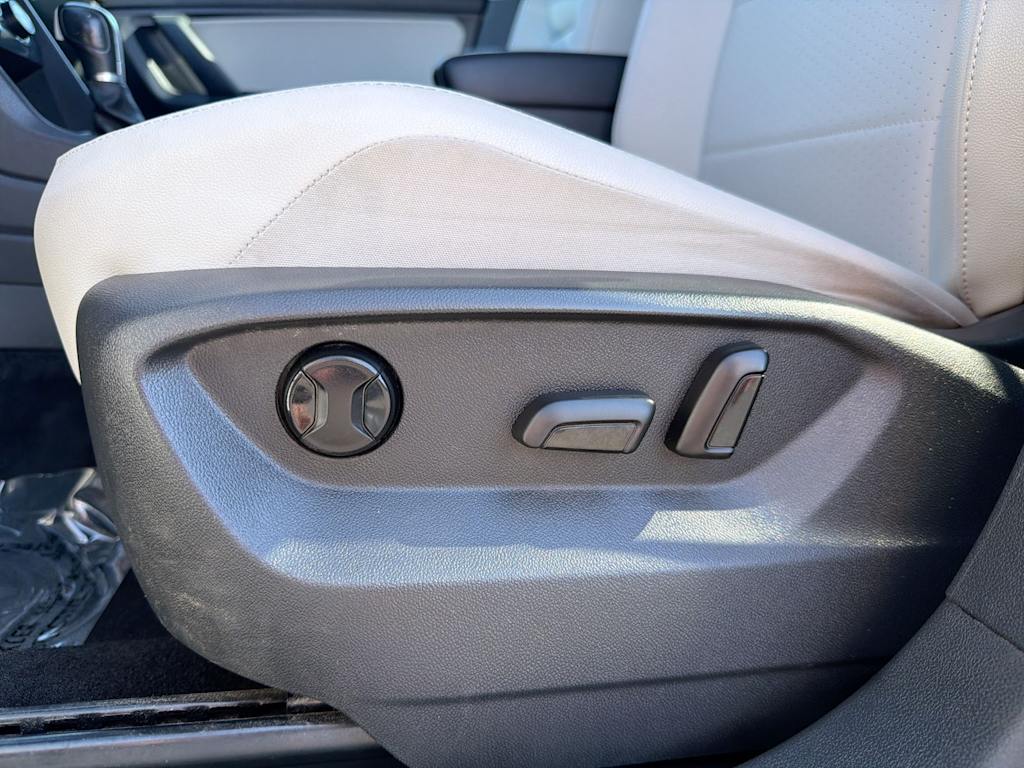 Thumbnail: 2019 Volkswagen Tiguan - 27