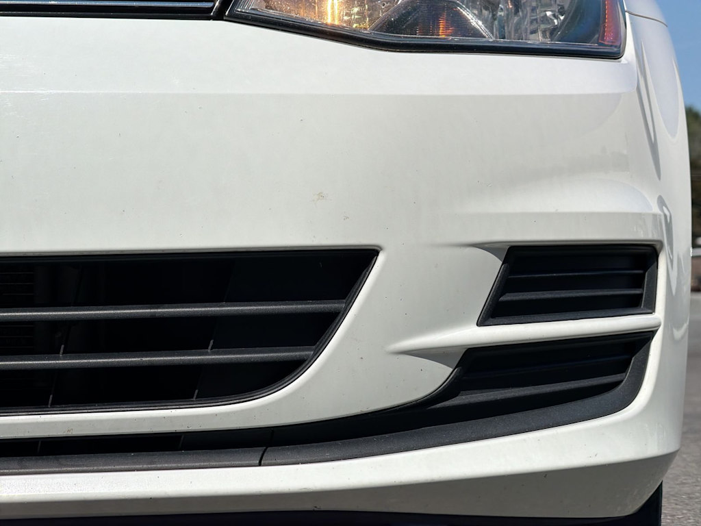 Thumbnail: 2017 Volkswagen Golf - 25