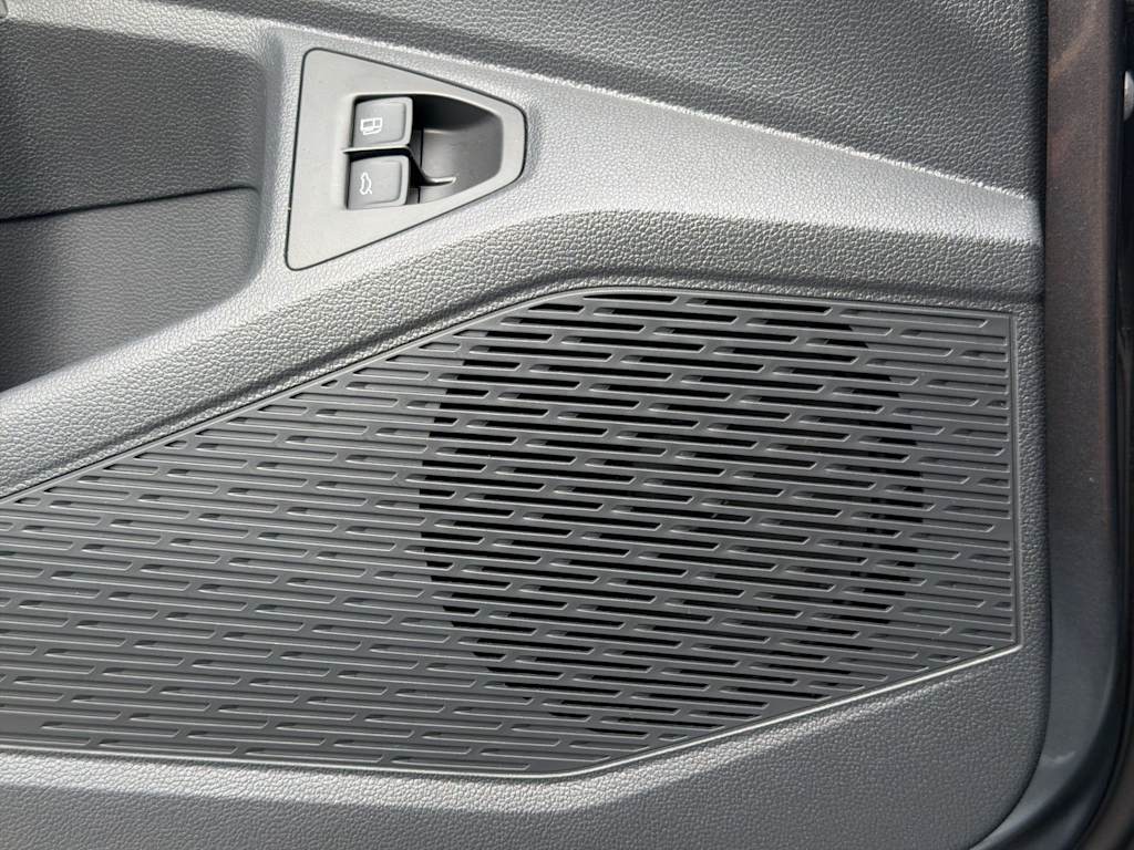 Thumbnail: 2024 Volkswagen Jetta - 34