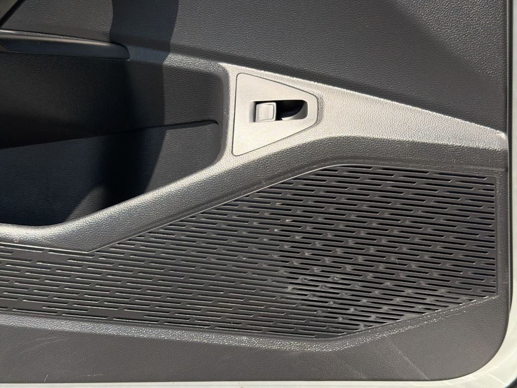 Thumbnail: 2020 Volkswagen Jetta - 35