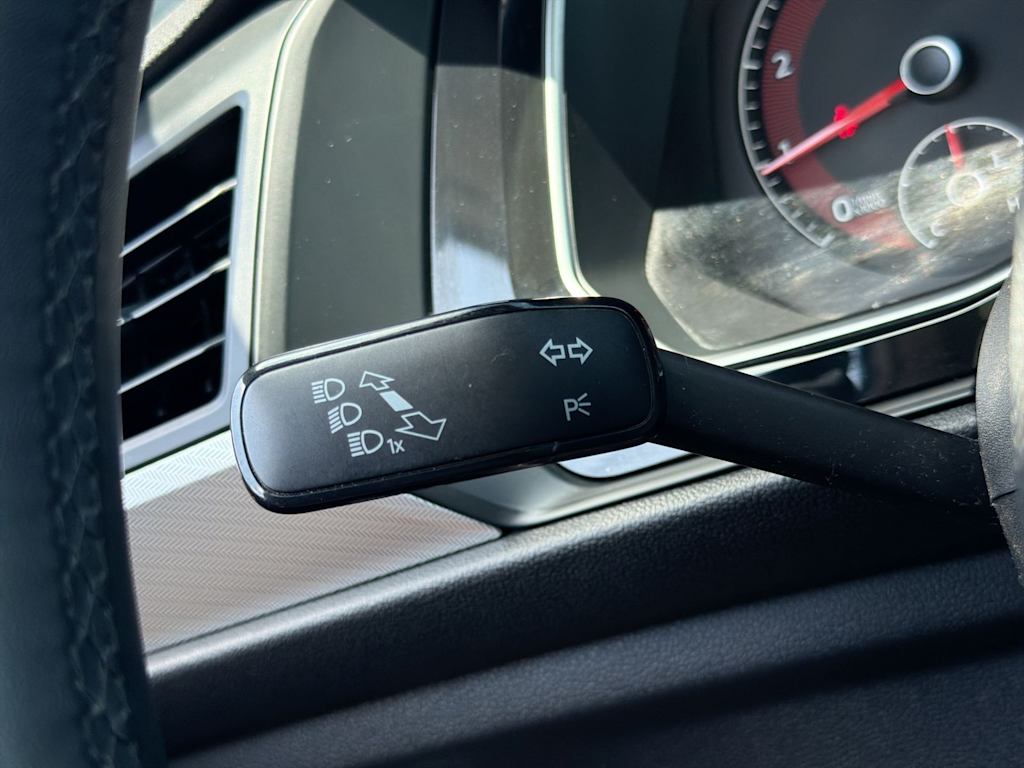 Thumbnail: 2020 Volkswagen Jetta - 33