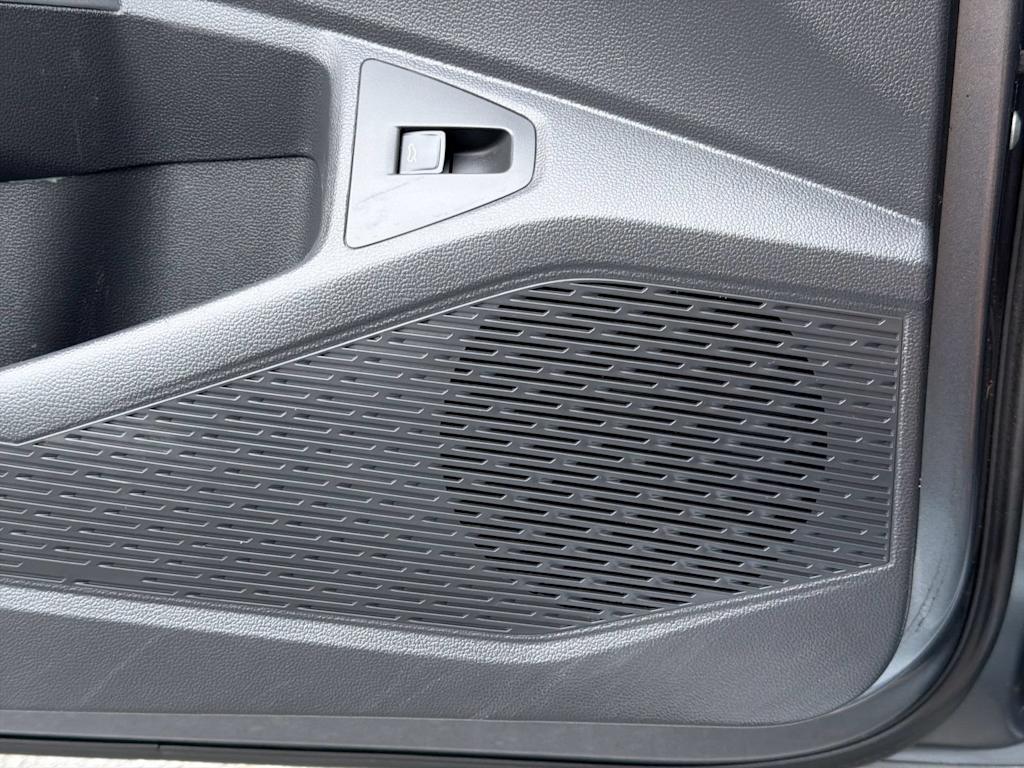 Thumbnail: 2019 Volkswagen Jetta - 34
