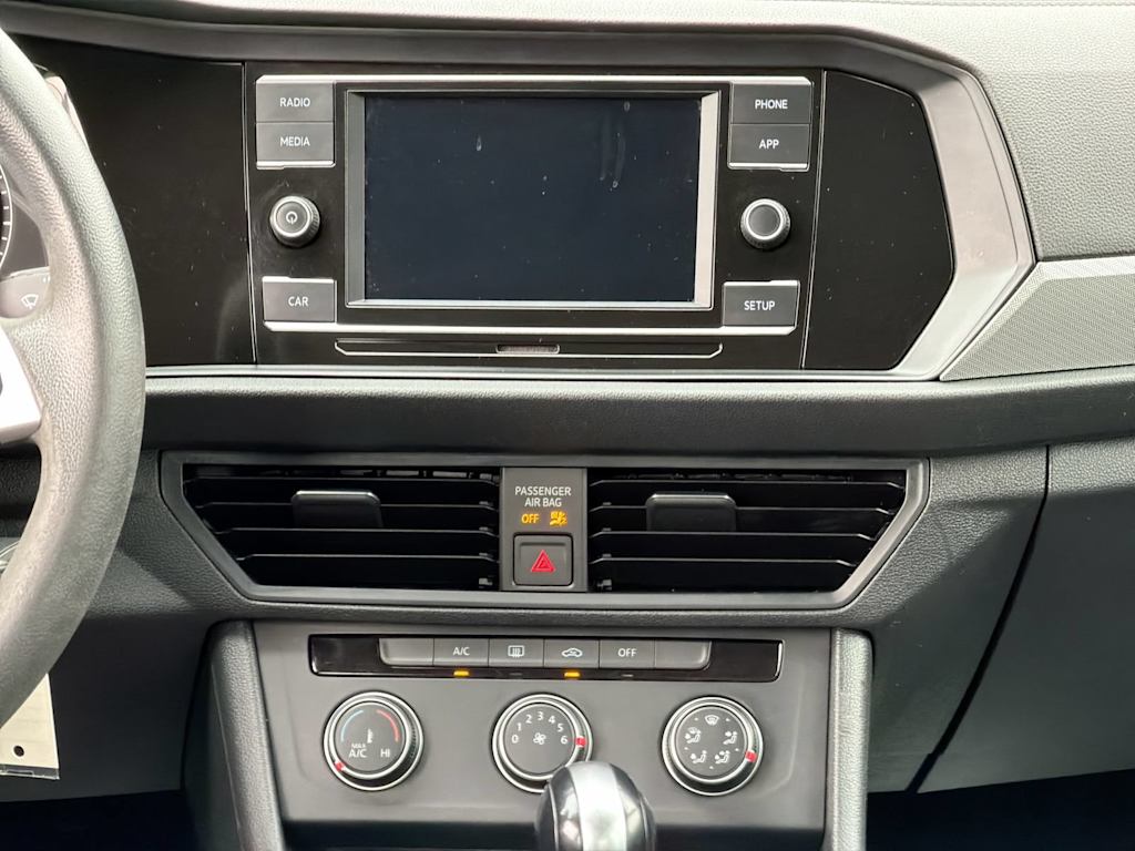 Thumbnail: 2019 Volkswagen Jetta - 14