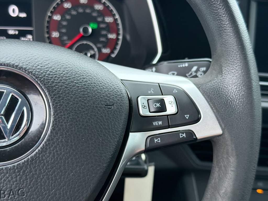 Thumbnail: 2019 Volkswagen Jetta - 31