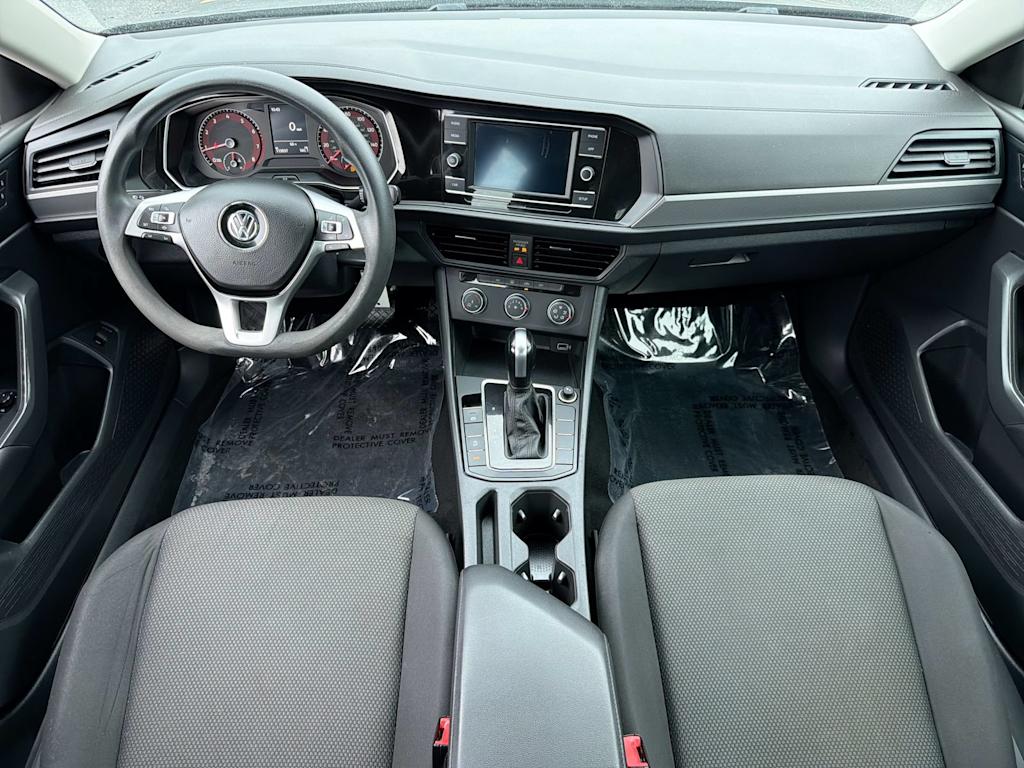 Thumbnail: 2019 Volkswagen Jetta - 9