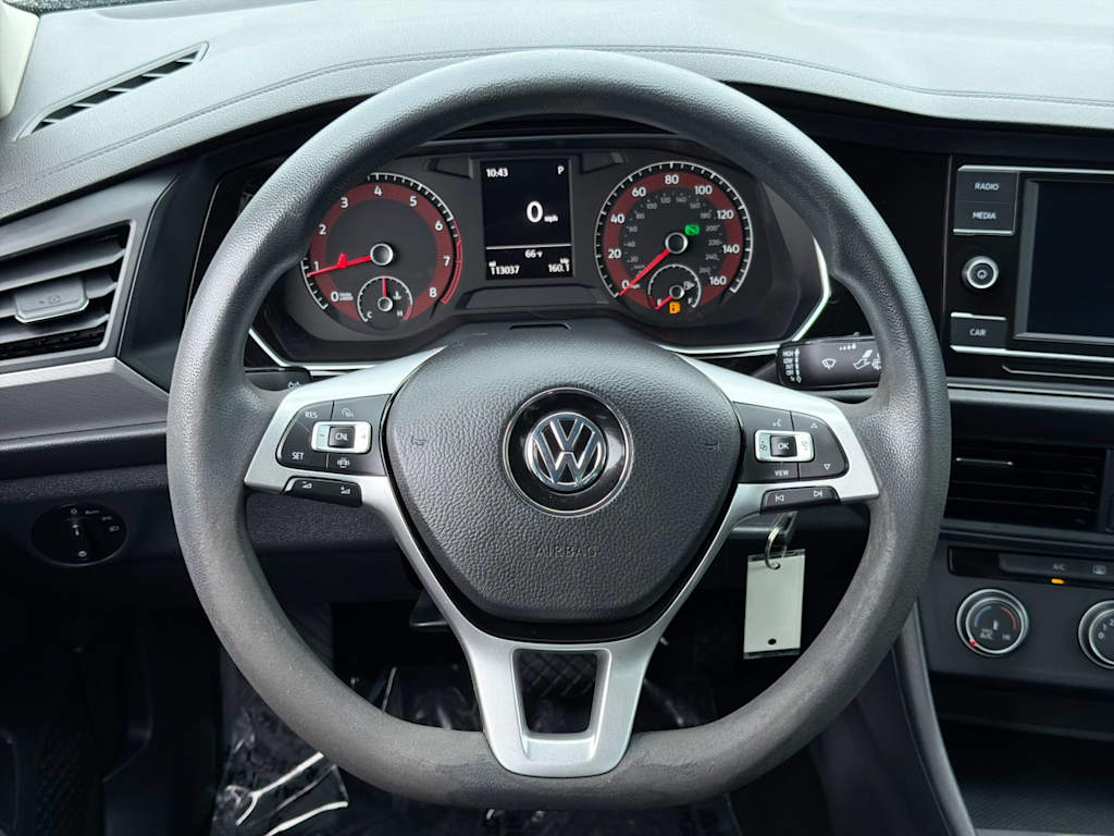 Thumbnail: 2019 Volkswagen Jetta - 13