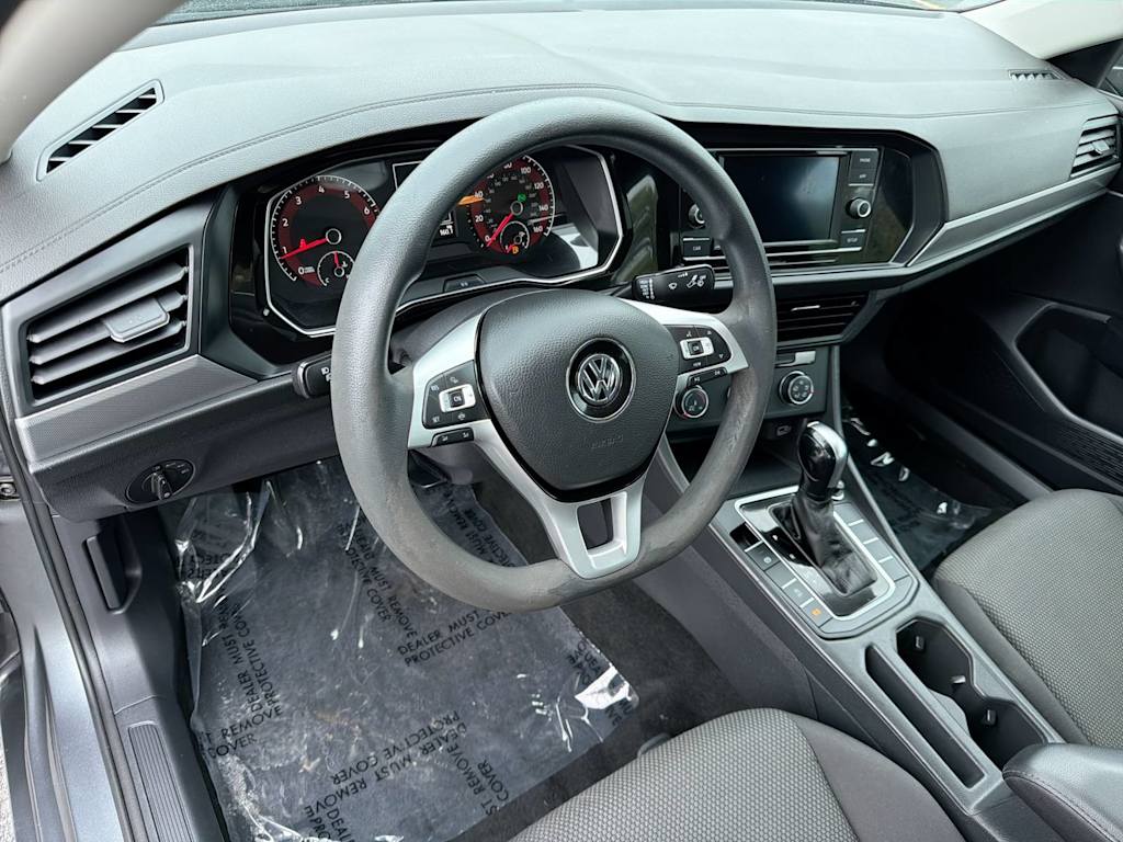 Thumbnail: 2019 Volkswagen Jetta - 2