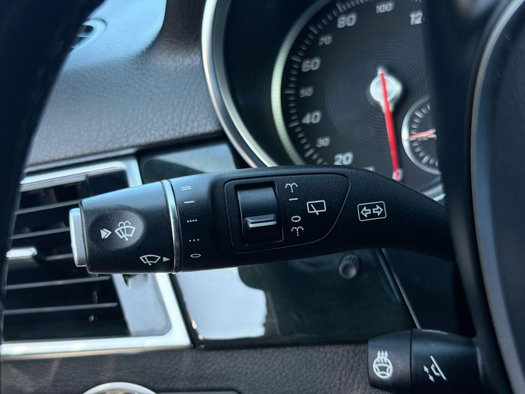 Thumbnail: 2018 Mercedes-Benz GLE - 32