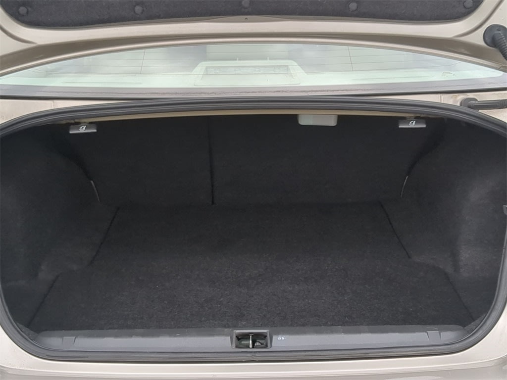2014 Subaru Legacy Premium 15