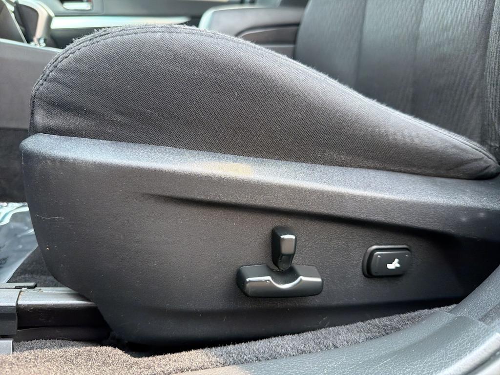 Thumbnail: 2011 Subaru Outback - 27