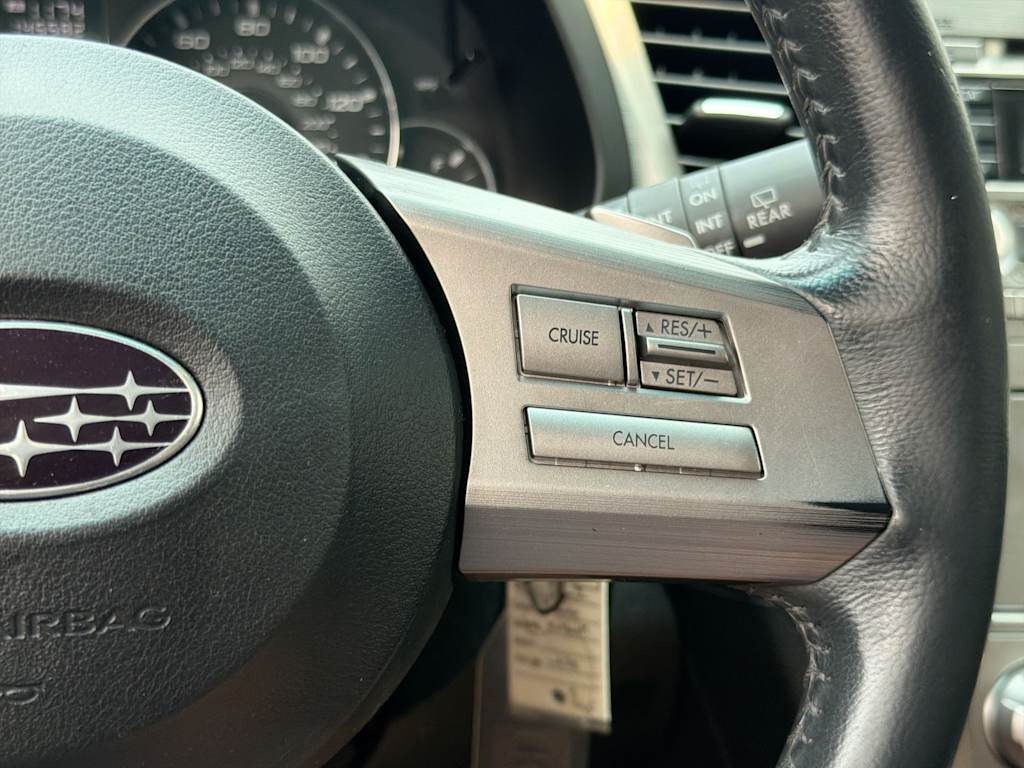 Thumbnail: 2011 Subaru Outback - 32