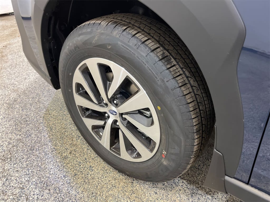 2025 Subaru Outback Premium 8