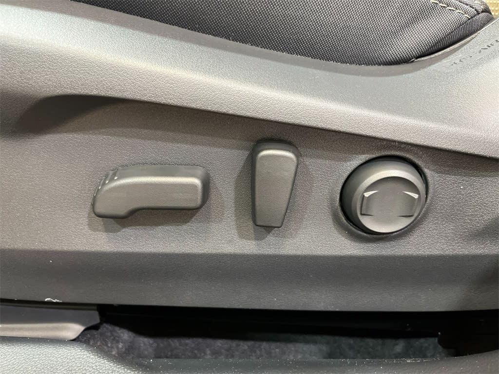 2025 Subaru Outback Premium 19
