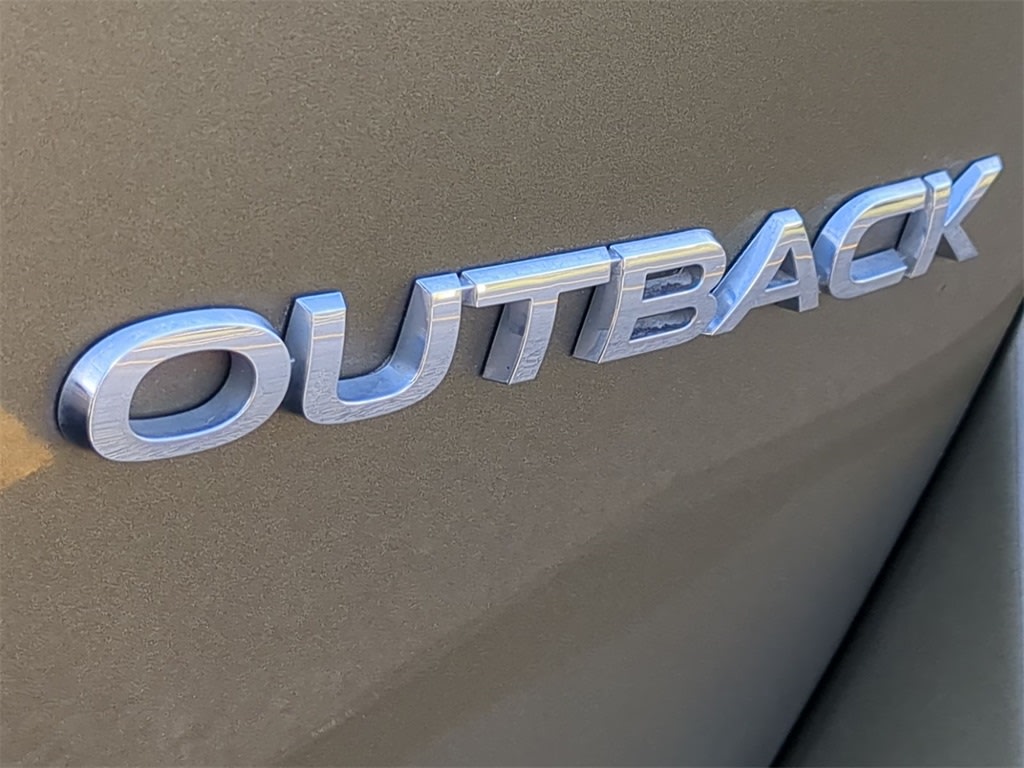 2022 Subaru Outback Limited 26