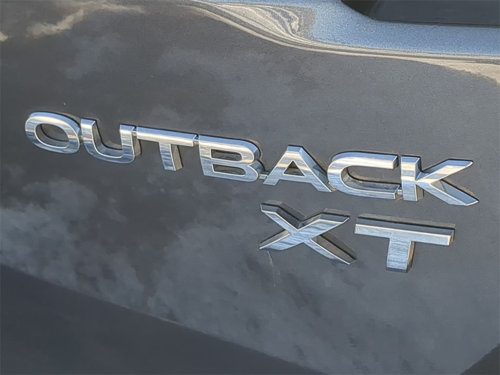 2022 Subaru Outback Limited 26