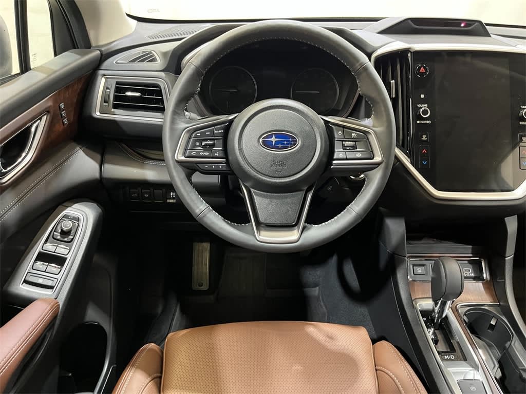 2024 Subaru Ascent Touring 10