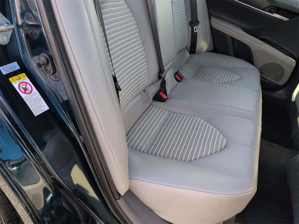 Thumbnail: 2019 Toyota Camry - 11