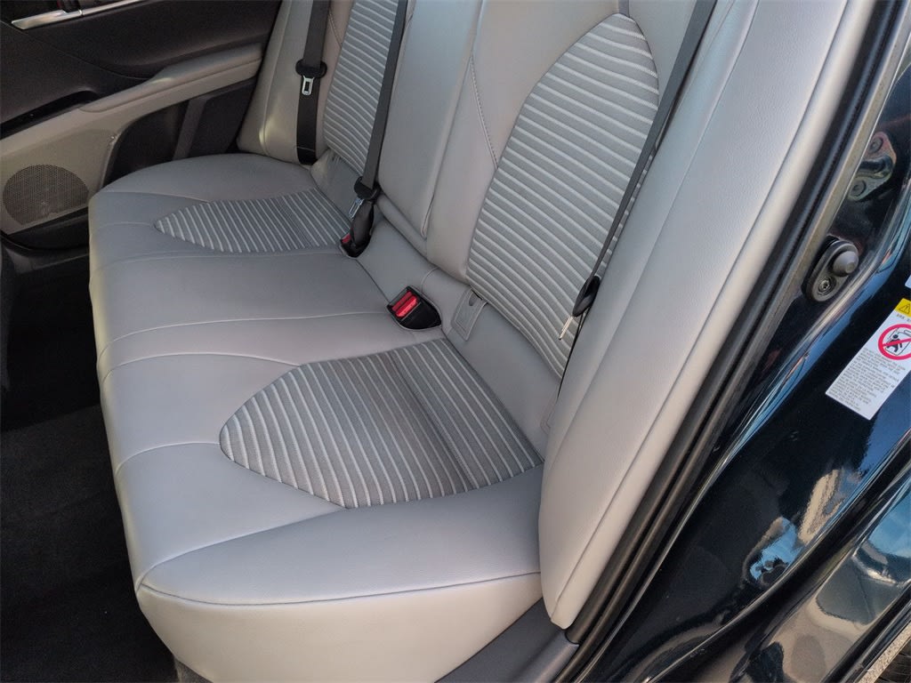 Thumbnail: 2019 Toyota Camry - 12