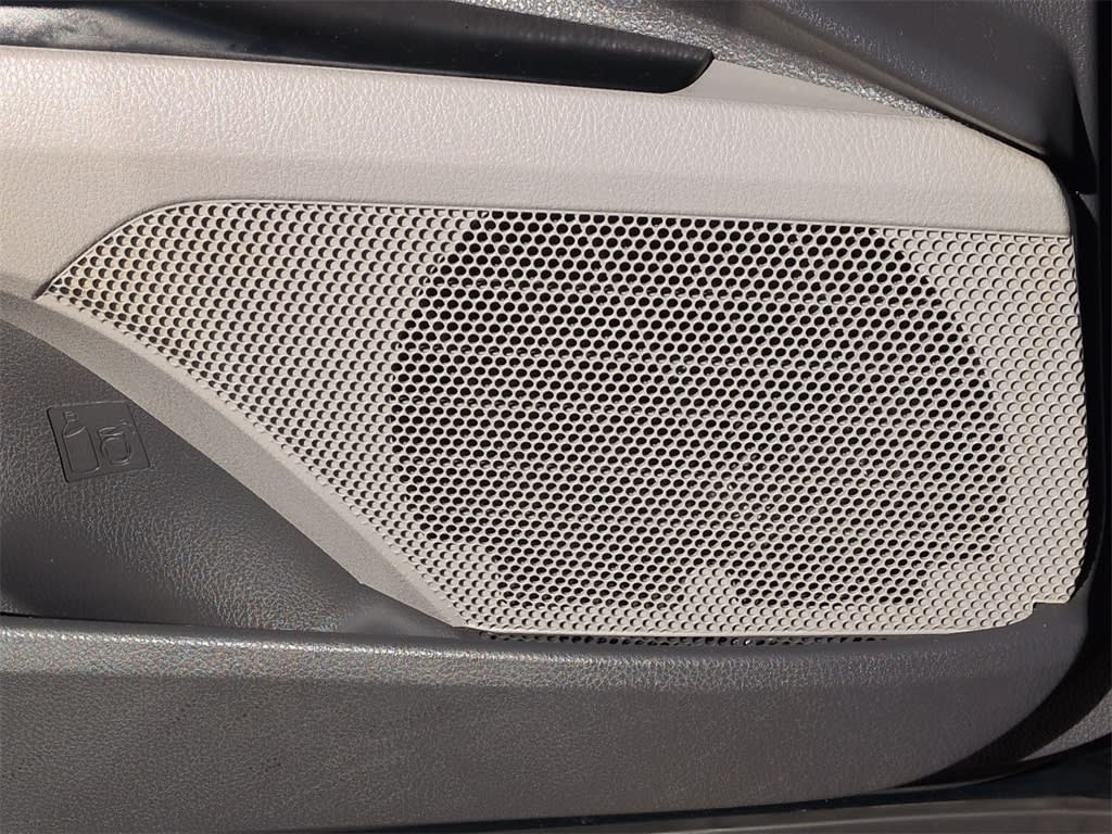 Thumbnail: 2019 Toyota Camry - 34