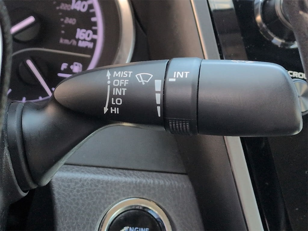 Thumbnail: 2019 Toyota Camry - 15