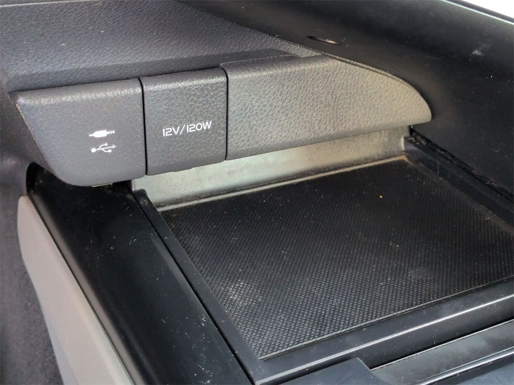 Thumbnail: 2019 Toyota Camry - 35