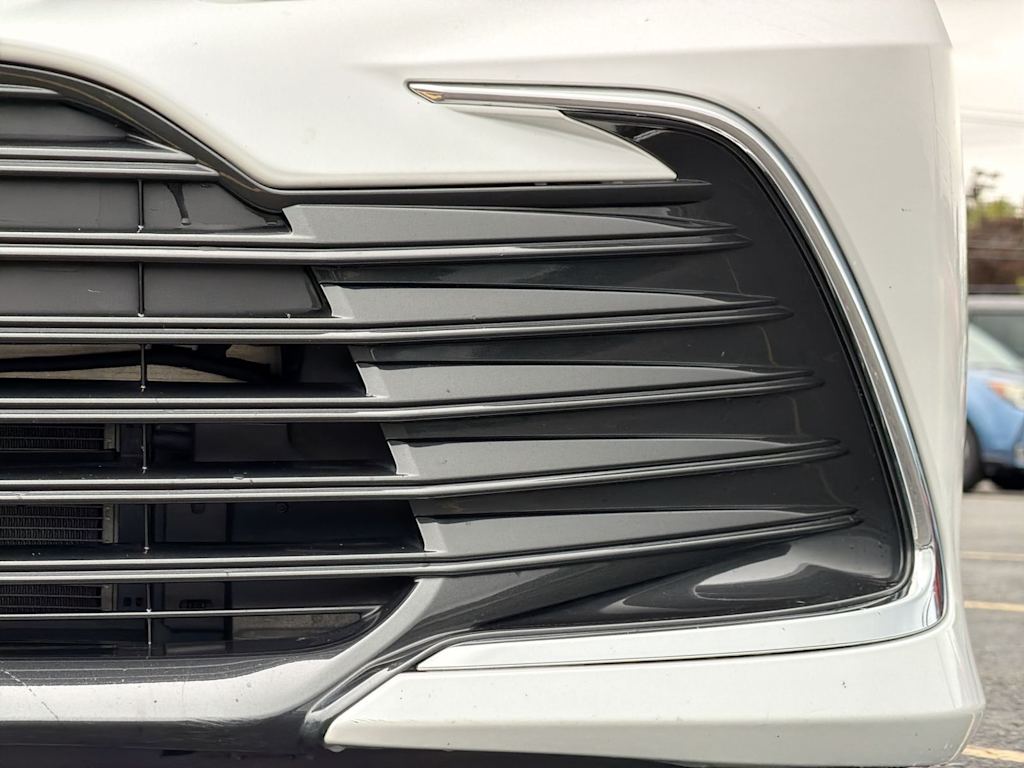 Thumbnail: 2024 Toyota Camry - 14