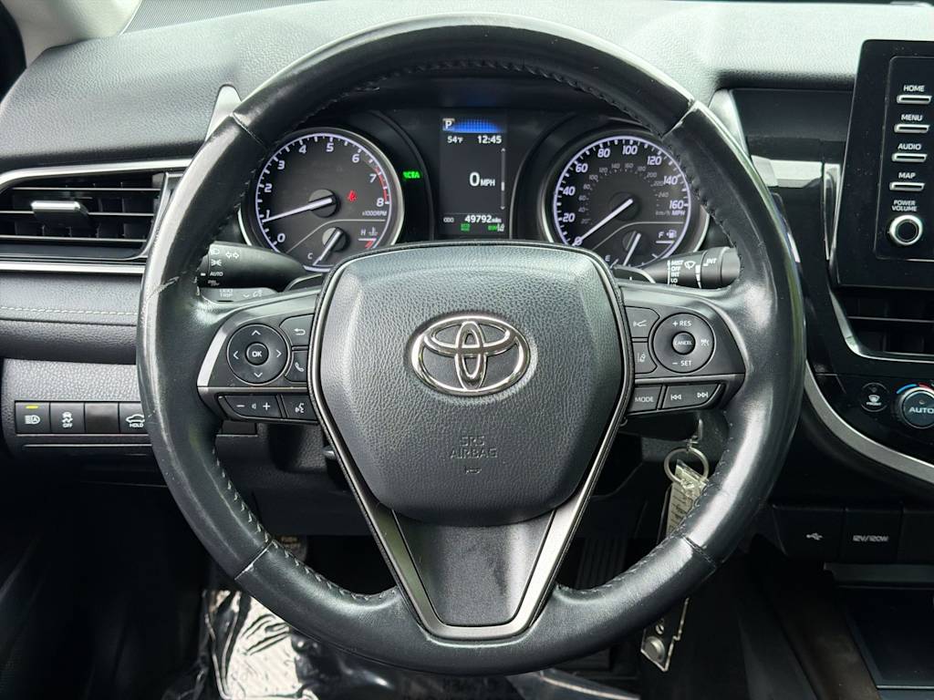 Thumbnail: 2022 Toyota Camry - 14