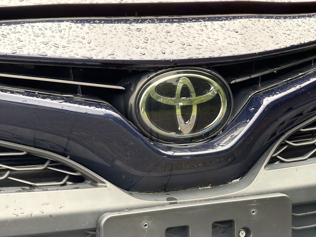 Thumbnail: 2022 Toyota Camry - 7