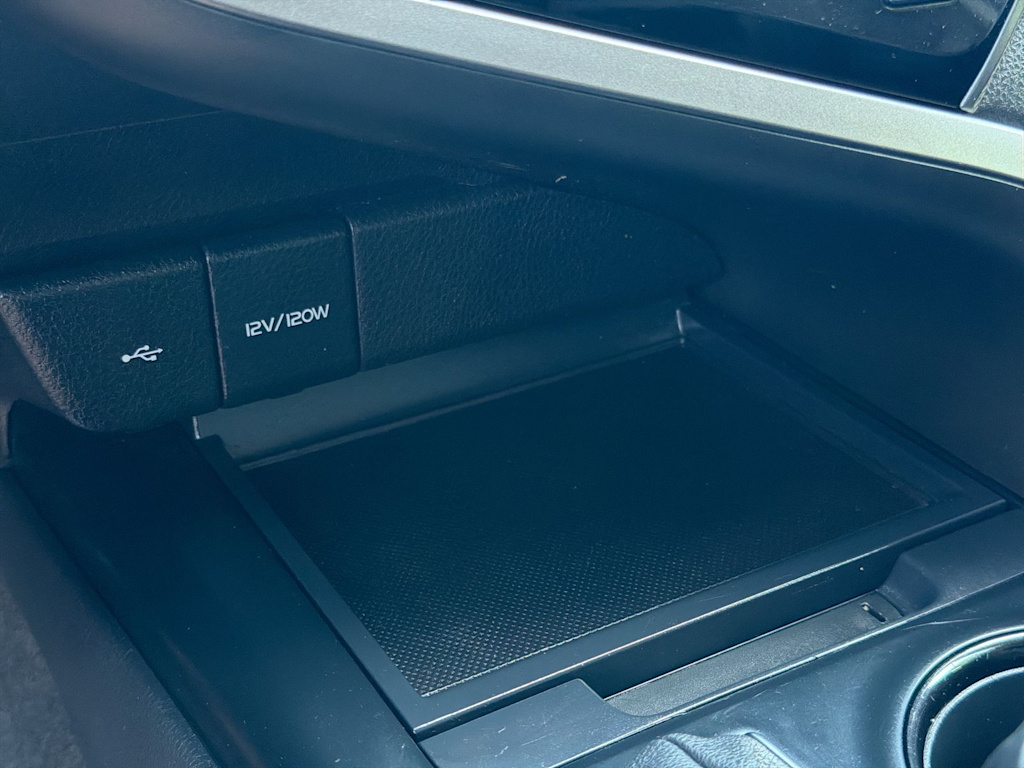 Thumbnail: 2020 Toyota Camry - 35