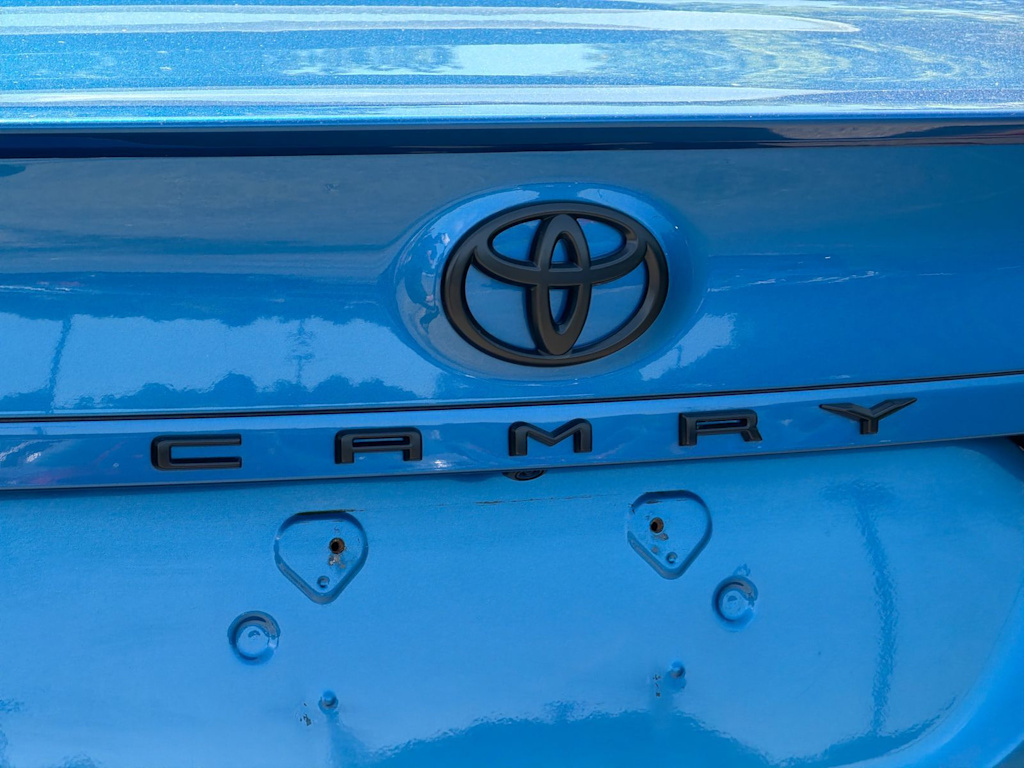 Thumbnail: 2020 Toyota Camry - 26