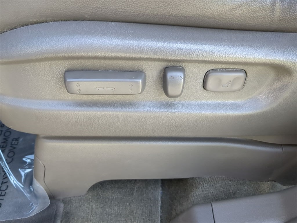 2015 Honda Odyssey EX-L 28