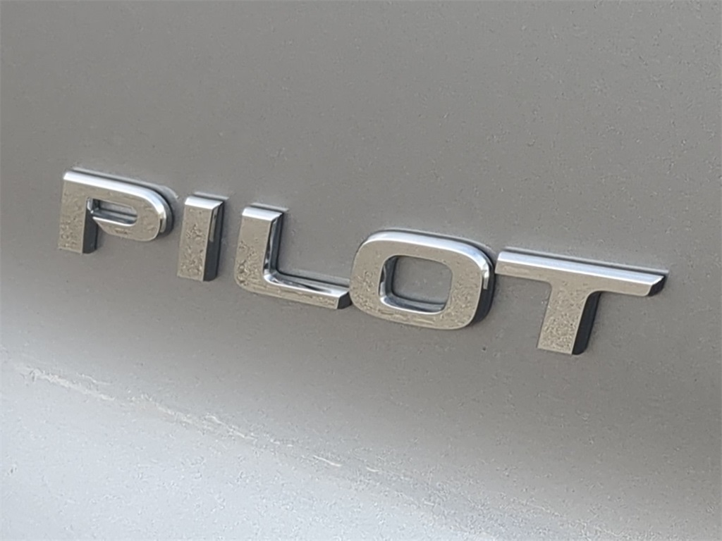 2021 Honda Pilot SE 7