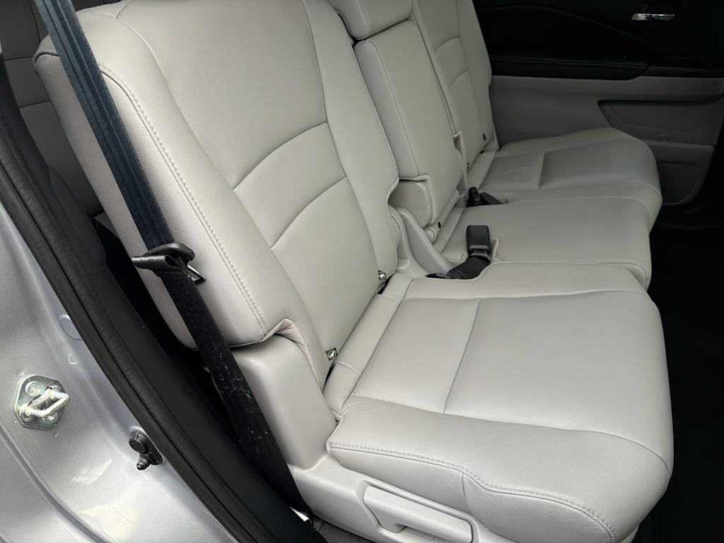 Thumbnail: 2020 Honda Pilot - 29