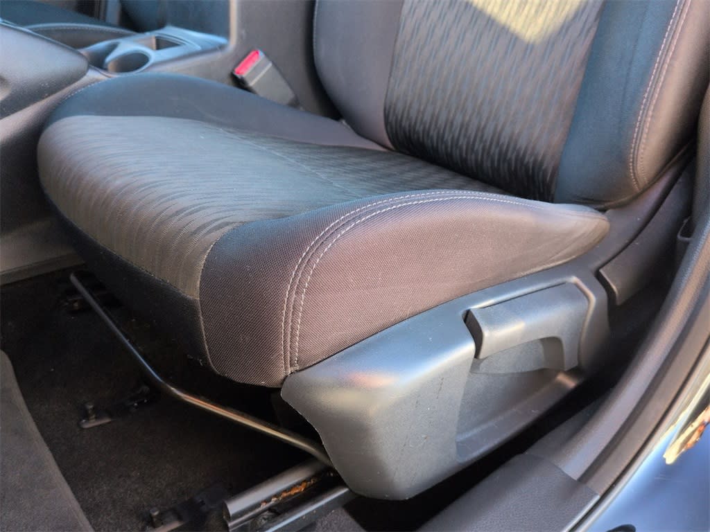 Thumbnail: 2019 Nissan Rogue - 25