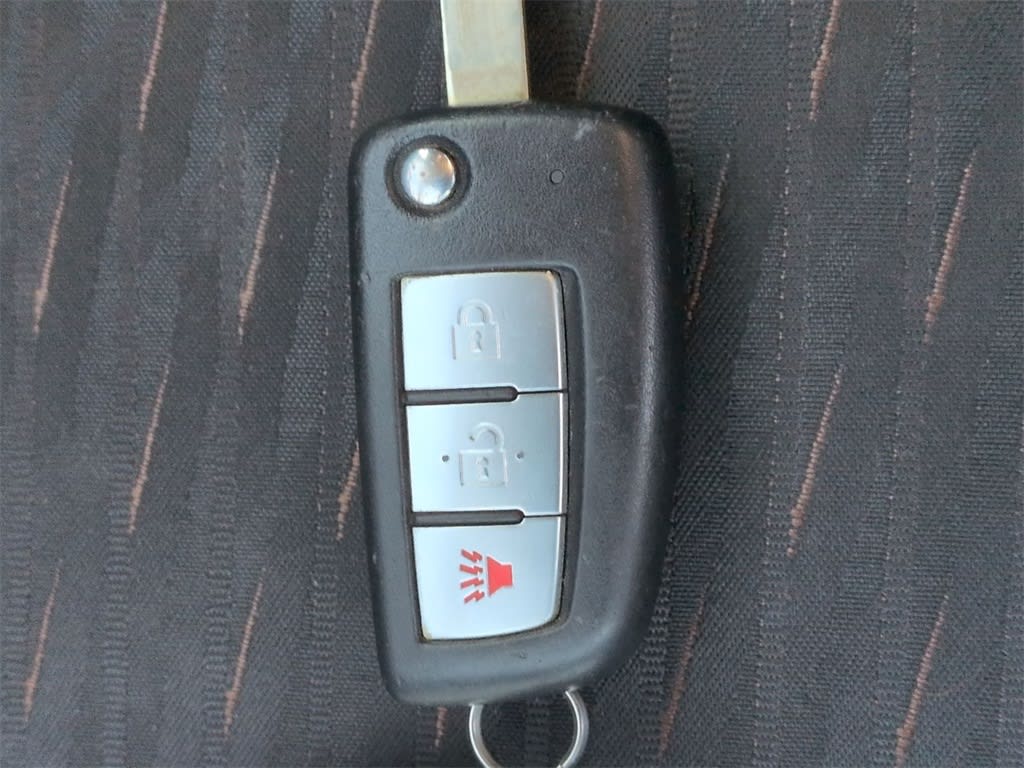 Thumbnail: 2019 Nissan Rogue - 18