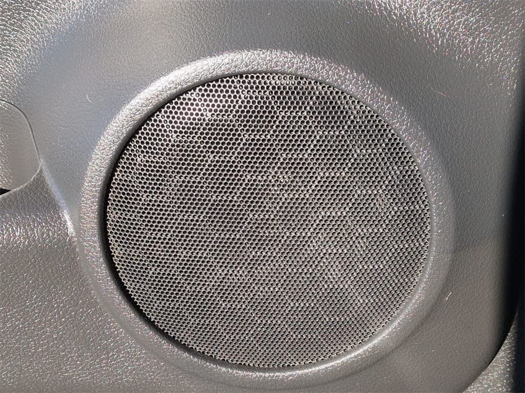 Thumbnail: 2019 Nissan Rogue - 33